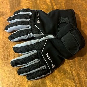 Swiss Tech Gloves